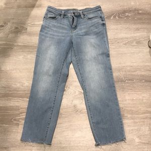 Universal Thread Raw Hem Jeans 6